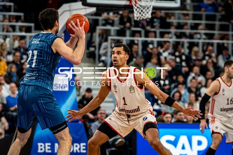 Spielaktion mit Oscar da Silva (1; FC Bayern Basketball)