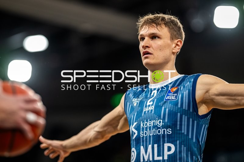 Spielaktion mit Niklas Würzner (2; MLP Academics Heidelberg)