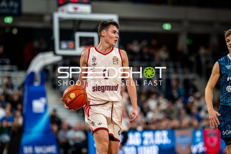 Spielaktion mit Neno Dimitrijevic (0; FC Bayern Basketball)