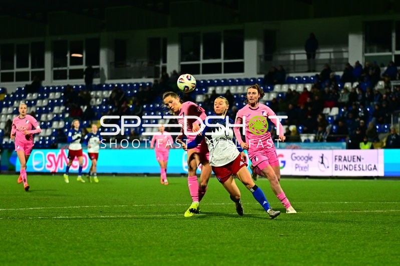 Zweikampf um den Ball