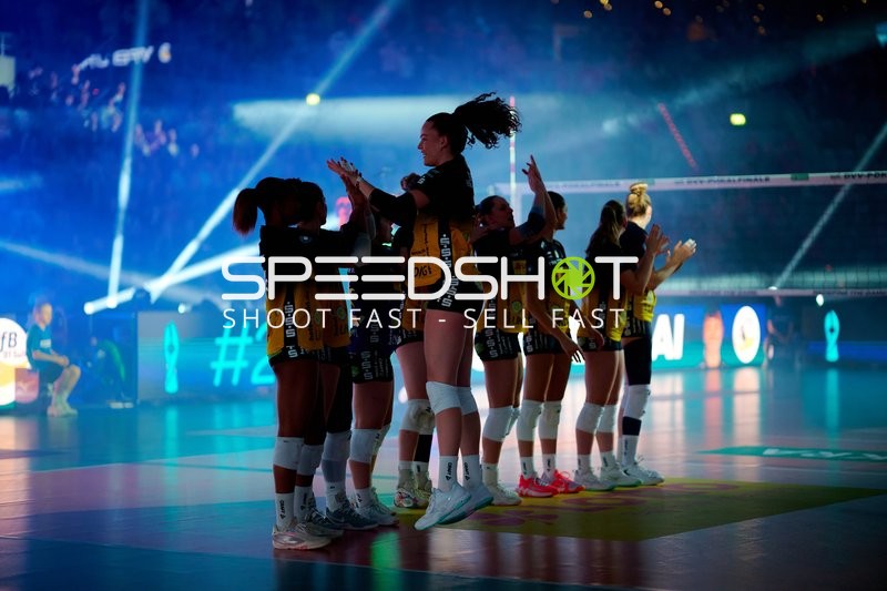 Spielszene mit Laura Berger (11; VfB Suhl LOTTO Thüringen)