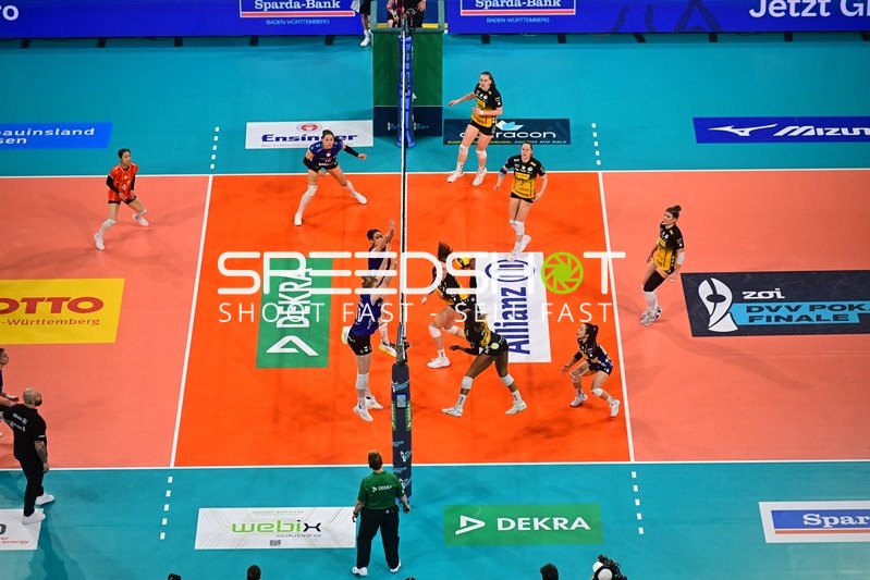 Spielszene mit Lara Nagels (3; VfB Suhl LOTTO Thüringen)