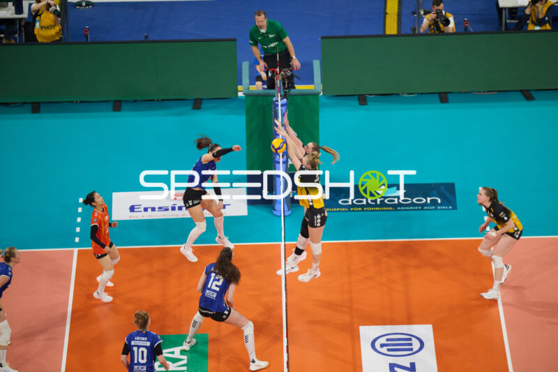 Spielszene mit Monika Brancuska (25; VfB Suhl LOTTO Thüringen)