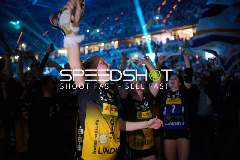 Spielszene mit Roosa Laakkonen (4; VfB Suhl LOTTO Thüringen)