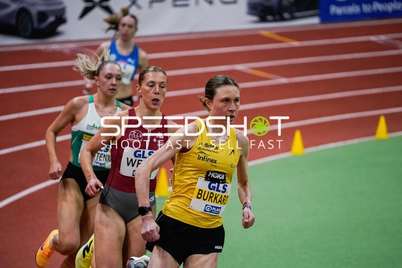 Burkard Elena führt Rennen