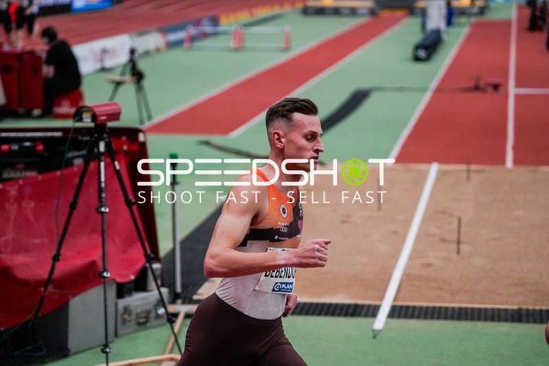 Athlet läuft im Wettkampf