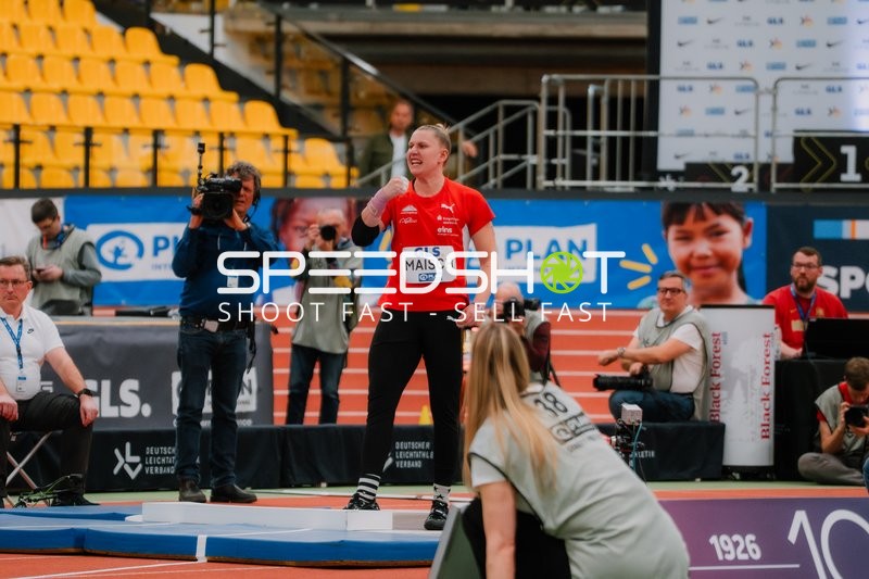 Athletin Maisch jubelt