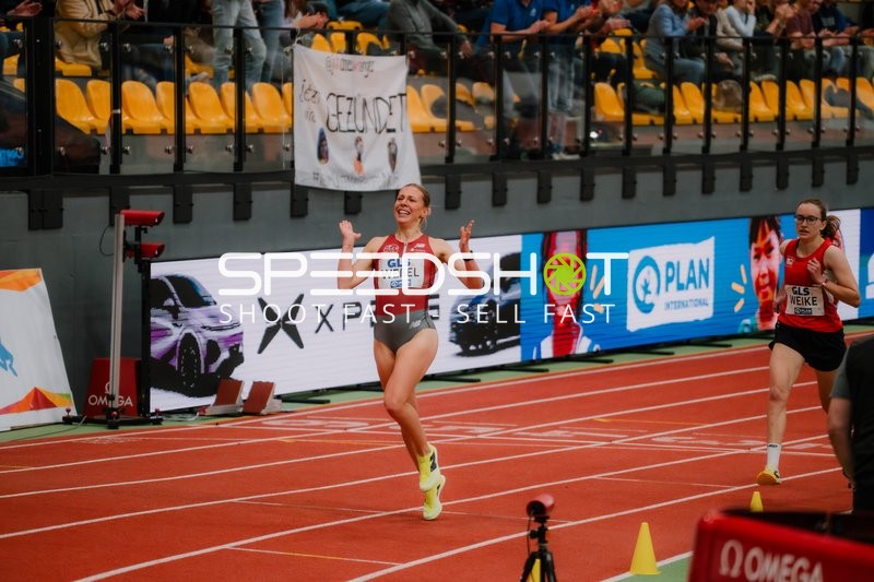 Webel jubelt im Ziel