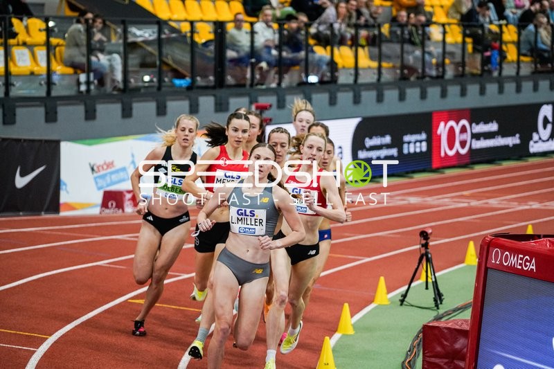 Lera Miller führt Rennen