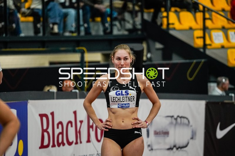 Lechleitner Elisa fokussiert