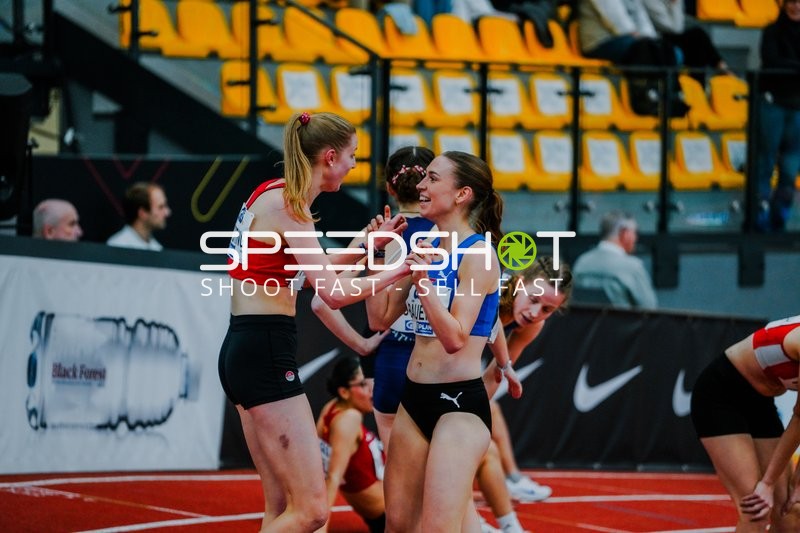 Budde Adia gratuliert Konkurrentin