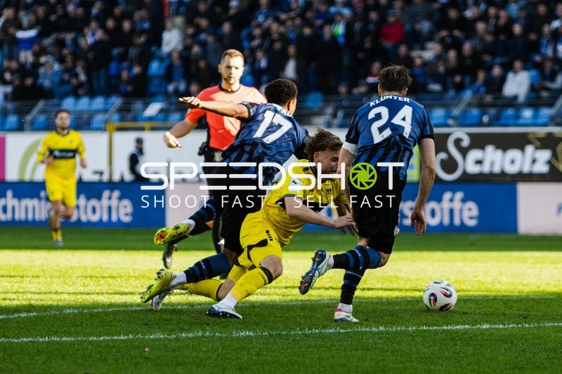 Zweikampf um den Ball