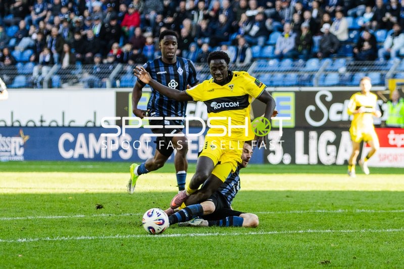 Zweikampf um den Ball