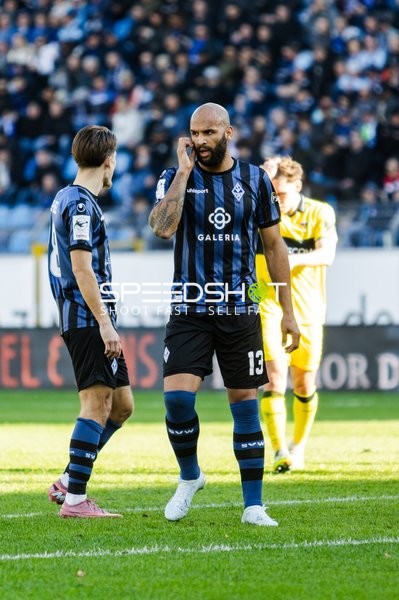 Spielszene mit Terrence Boyd (13; SV Waldhof Mannheim)