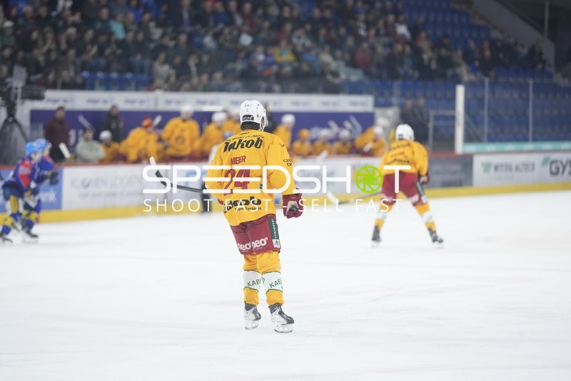 NOAH MEIER (24; SCL Tigers) auf dem Eis