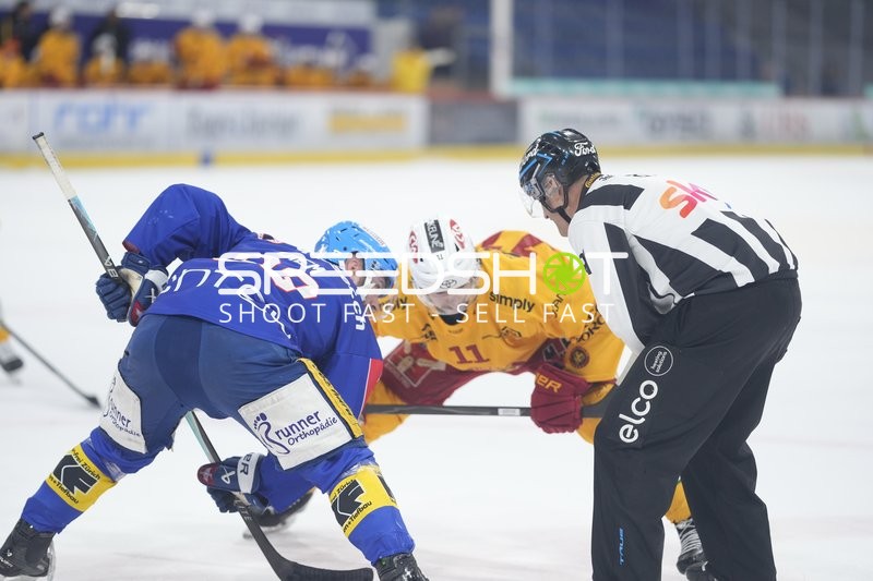 Bully zwischen Keanu Derungs (11; EHC Kloten) und HANNES BJÖRNINEN (11; SCL Tigers)
