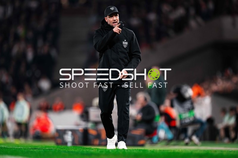 Trainer an der Seitenlinie