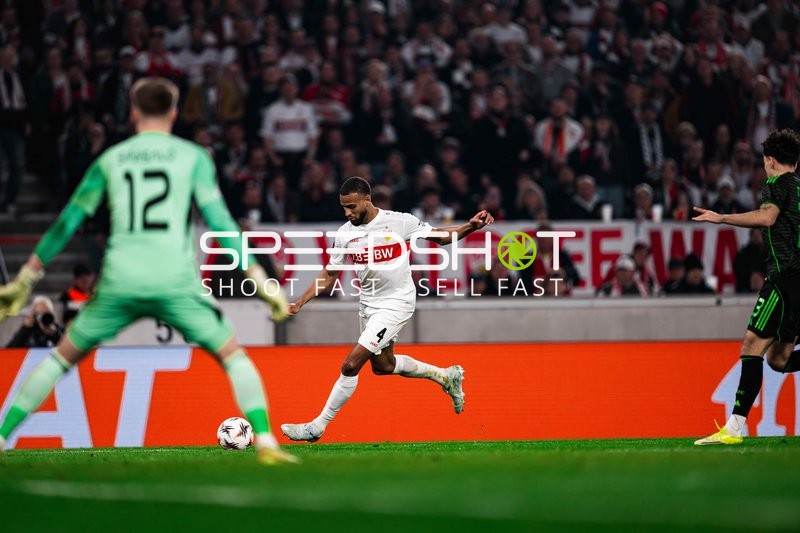 Ballaktion vor dem Tor