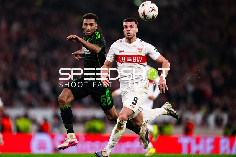 Zweikampf um den Ball