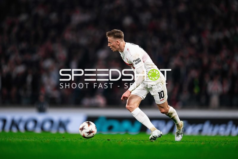 Spieler mit Ball in Aktion