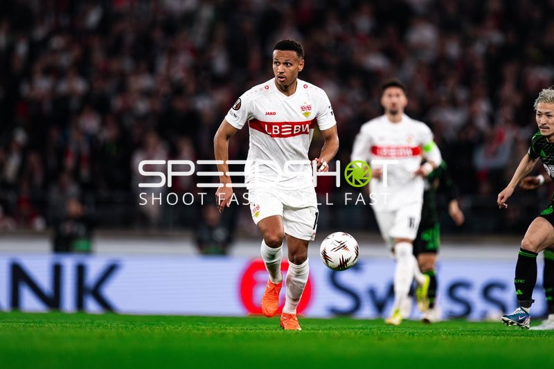 Spieler mit Ball in Aktion