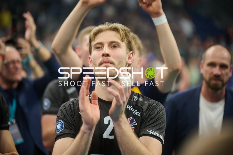 Spielszene mit Daniel Gruvaeus (2; SVG Lüneburg)