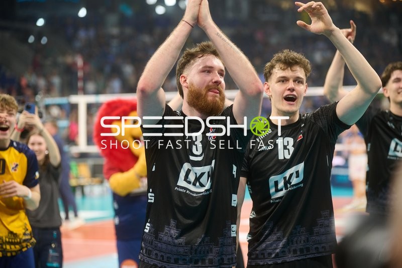 Jubel von Jesse Elser (3; SVG Lüneburg) und Neo Laumann (13; SVG Lüneburg)