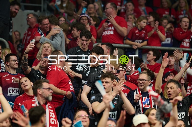 Spielszene mit Jesse Elser (3; SVG Lüneburg) und Teamkollegen