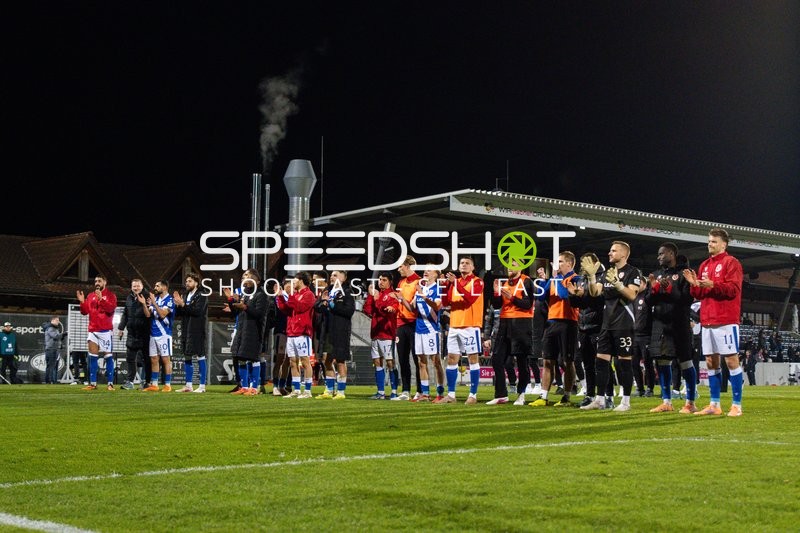 Spieler applaudieren gemeinsam