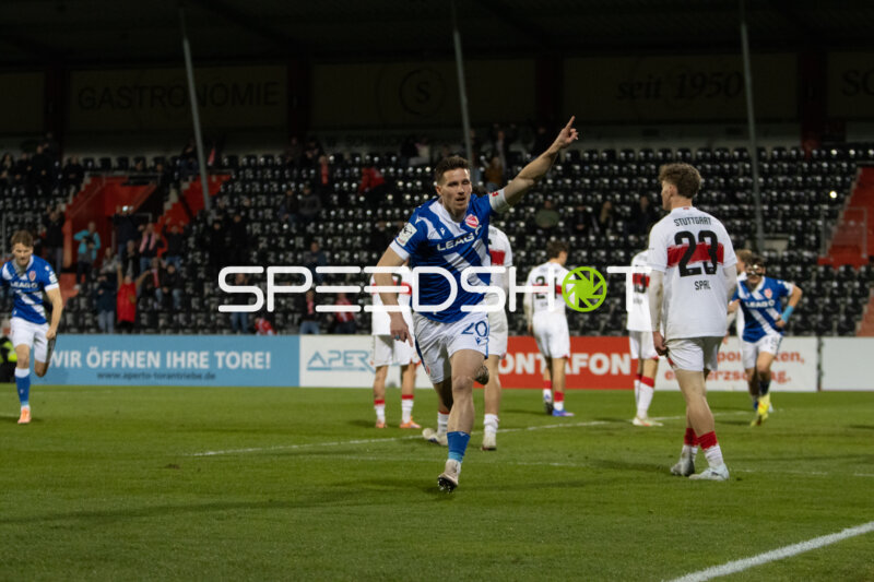 Jubel von Axel Borgmann (20; FC Energie Cottbus)