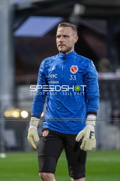 Torwart Marius Funk (33; FC Energie Cottbus) in Aktion