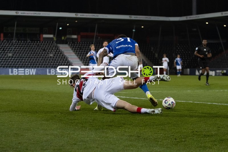 Zweikampf um den Ball