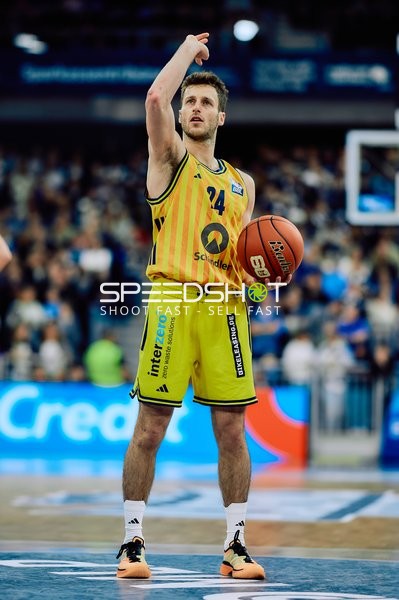 Spielaktion mit 24; Alba Berlin