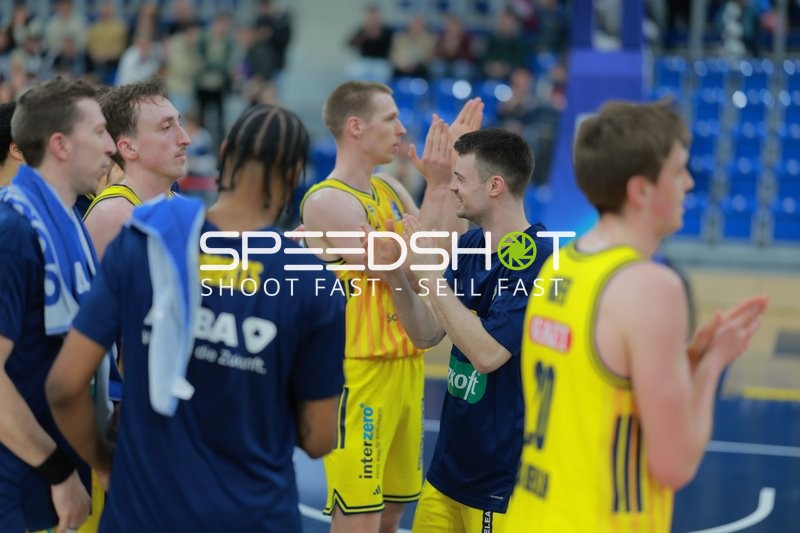 easyCredit BBL: Szene mit Justin Bean (34; Alba Berlin) und Jonas Mattisseck (9; Alba Berlin)