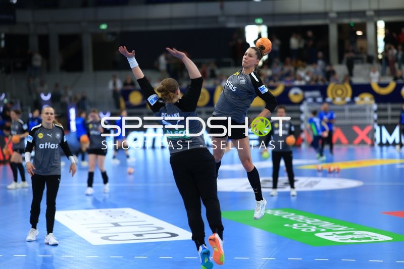 Emily Vogel (20; Deutschland) und Annika Lott (23; Deutschland) in Aktion