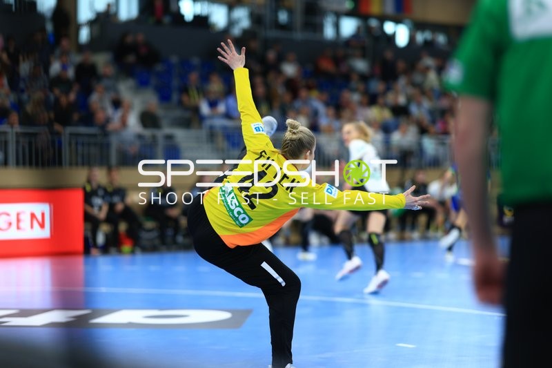 Szene mit Katharina Filter (42; Deutschland)