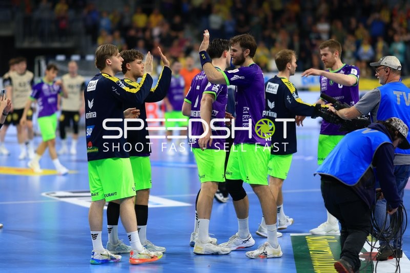 Szene mit Steven Plucnar Jacobsen (9; Rhein Neckar Löwen), Tim Nothdurft (28; Rhein Neckar Löwen) und David More (15; Rhein Neckar Löwen)