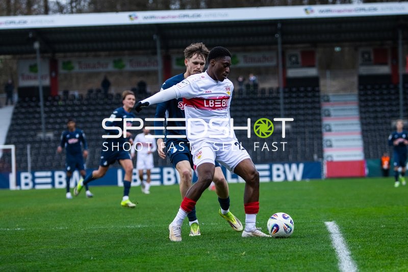 Zweikampf um den Ball