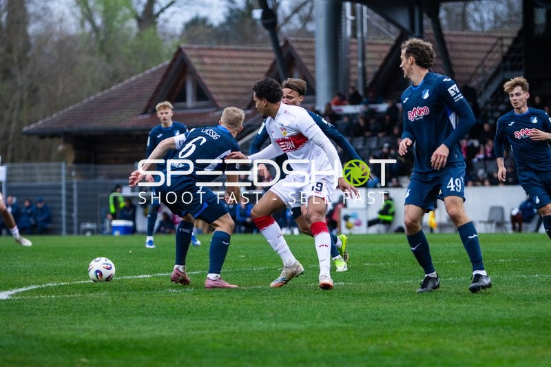 Zweikampf um den Ball