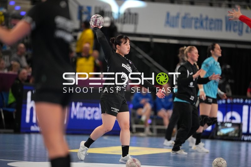 Szene mit Natsuki Aizawa (23; Thüringer HC)