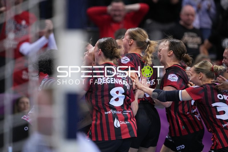 Jubel nach Tor von Lena Sophia Degenhardt (8; HSG Bensheim/Auerbach)