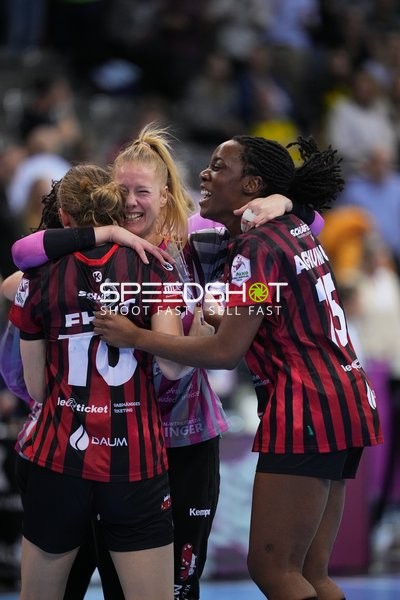 Jubel von Helen van Beurden (36; HSG Bensheim/Auerbach)