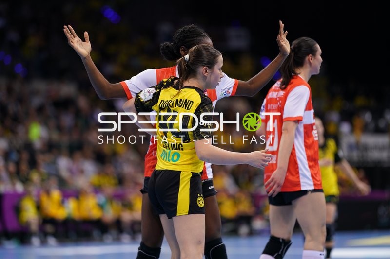 Szene mit Lara Egeling (44; Borussia Dortmund)