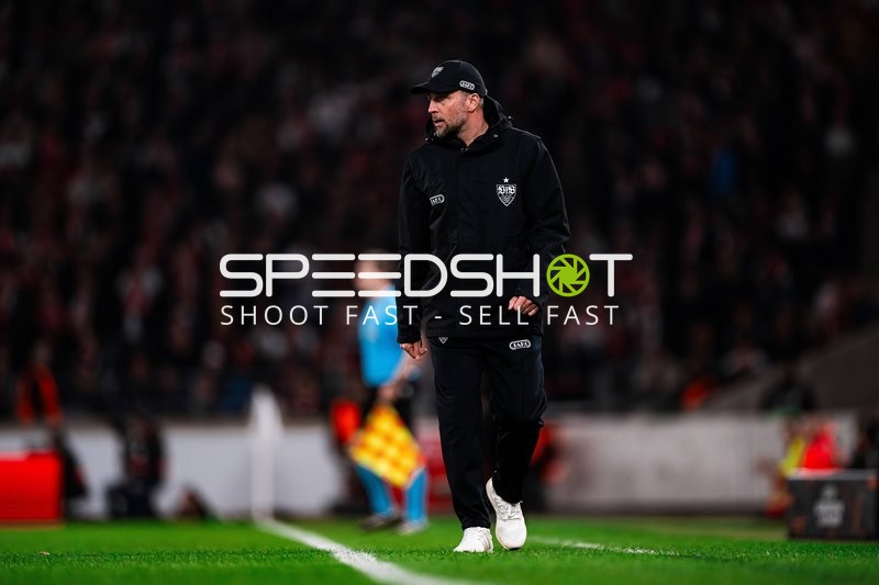 Trainer an der Seitenlinie