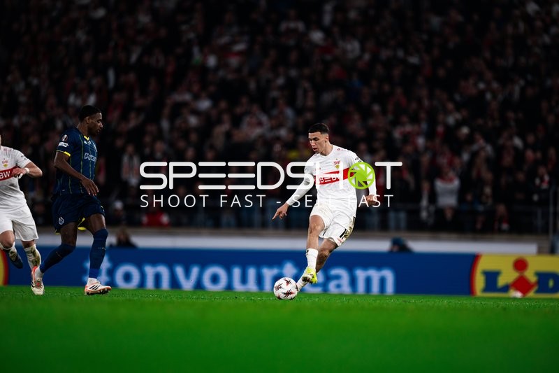 Spielszene mit Ballkontrolle