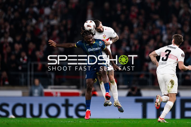 Zweikampf um den Ball