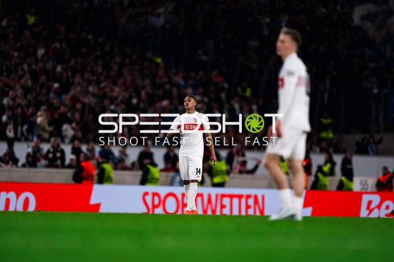 Spielszene mit Luca Jaquez (14; VfB Stuttgart)