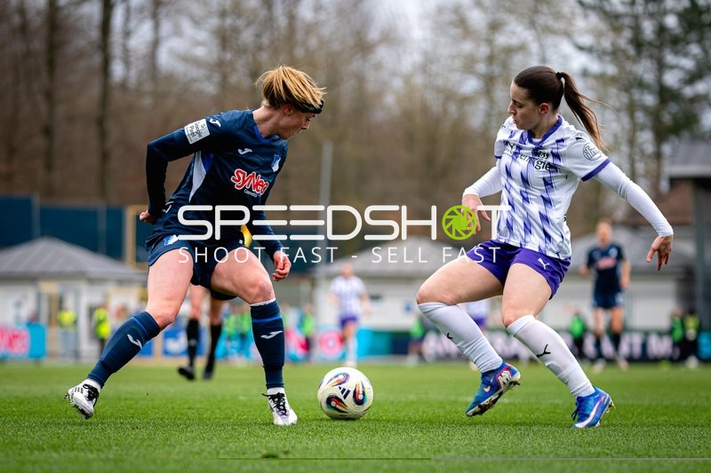 Zweikampf um den Ball