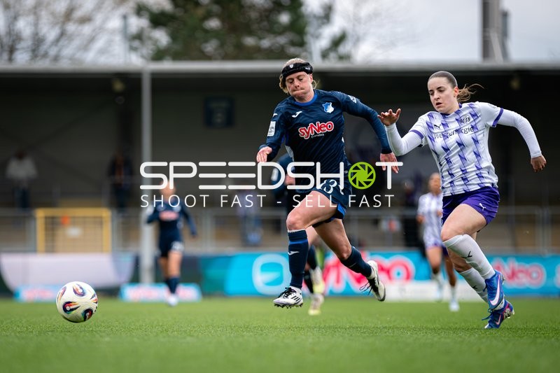 Zweikampf um den Ball