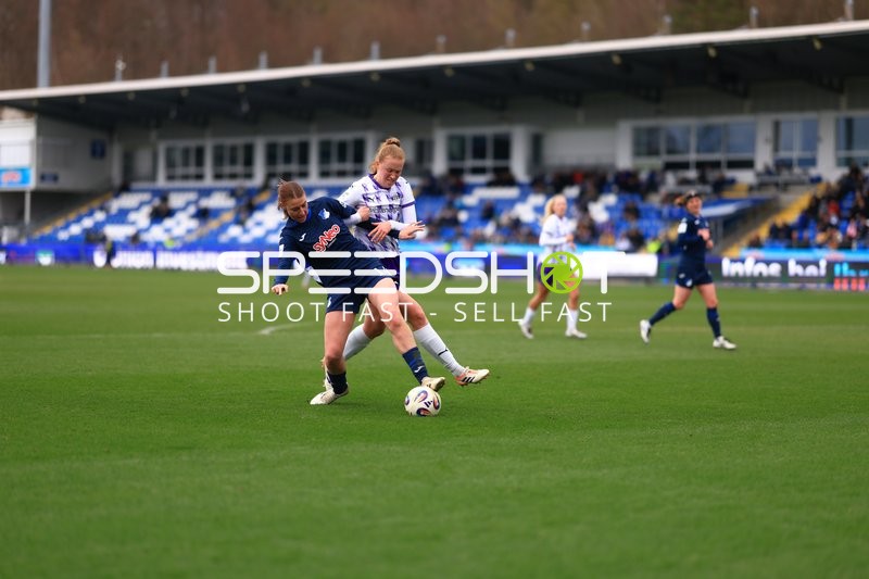 Zweikampf um den Ball